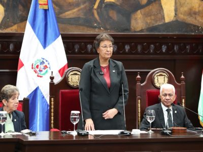 Jennifer Geerlings-Simons, presidenta de Surinam, llama a reforzar alianza estratégica con República Dominicana