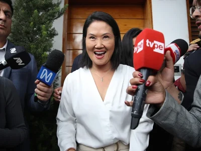 Keiko Fujimori toma ligera ventaja sobre Roberto Sánchez en el conteo final de las elecciones en Perú