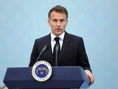 Macron impulsa coordinación global para reducir desequilibrios económicos y proteger la estabilidad financiera