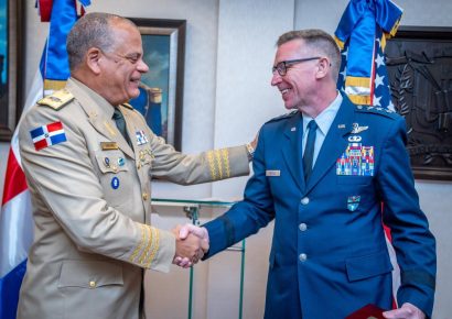 Ministro de Defensa recibió delegación del Comando Sur de EE.UU. en Santo Domingo