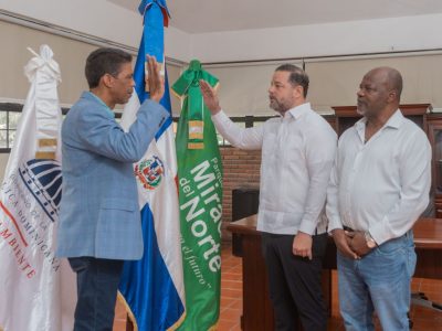 Ministro de Medio Ambiente Paíno Henríquez, juramenta nuevo administrador del Parque Nacional Mirador Norte