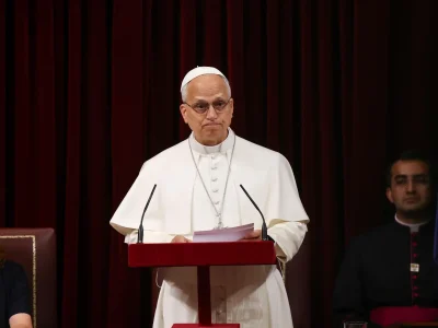 Papa León XIV pide a los gobiernos proteger y recibir a los refugiados
