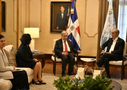 Presidente Abinader recibe en el Palacio Nacional al secretario general de la ONU António Guterres