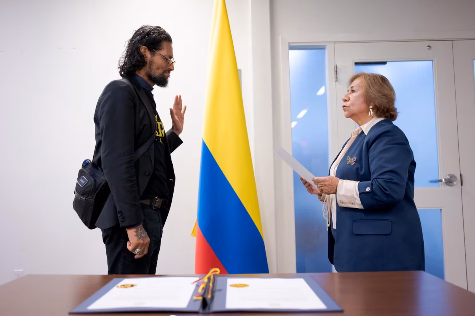Cantautor puertorriqueño Draco Rosa obtiene la nacionalidad colombiana