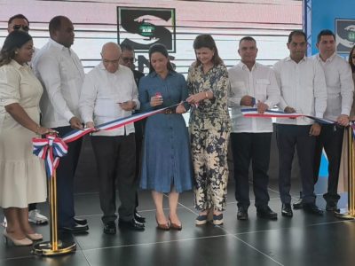 Raquel Peña entrega nuevas obras de salud en Valverde
