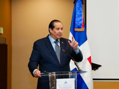Salud Pública garantiza sostenibilidad de programas VIH