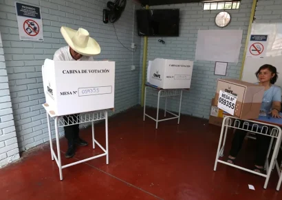 Se registran nuevamente problemas con el material electoral en algunas mesas de votación en Perú