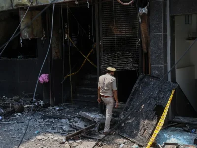 Tragedia en Nueva Delhi, India: incendio en hotel deja al menos 21 fallecidos y 11 heridos
