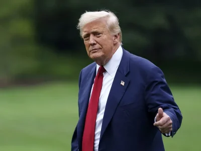 Trump afirma que no habrá peajes en el estrecho de Ormuz durante la tregua y después