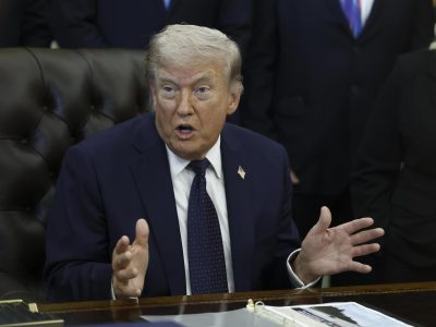 Trump ordena reforzar el control aduanero y endurecer la supervisión de importaciones