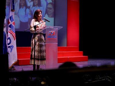 Unicda celebra 25 años con conferencia de Raquel Peña sobre los retos de la educación actual