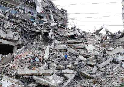 Reino Unido envía ayuda y equipo de rescate a Venezuela tras terremotos