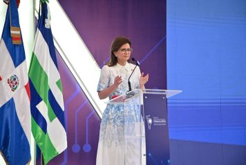 Vicepresidenta Raquel Peña anuncia decreto para regular el desarrollo y uso de la inteligencia artificial en el sector público