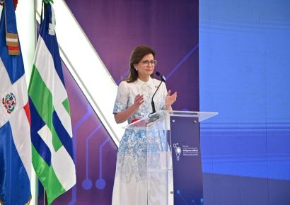 Vicepresidenta Raquel Peña anuncia decreto para regular el desarrollo y uso de la inteligencia artificial en el sector público