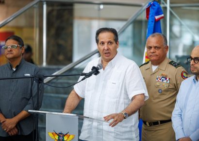 Ministerio de Salud gestiona retorno de médicos dominicanos desde Venezuela tras los recientes terremotos