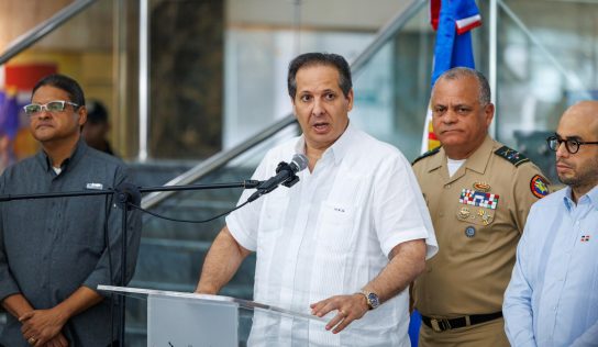 Ministerio de Salud gestiona retorno de médicos dominicanos desde Venezuela tras los recientes terremotos
