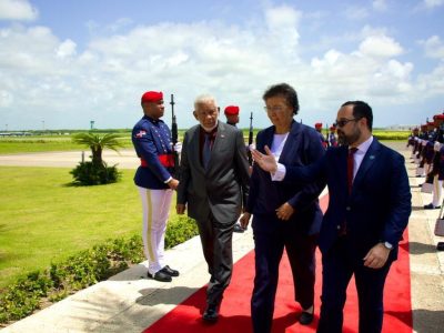 Presidente Abinader recibirá este lunes a la mandataria de Surinam en el Palacio Nacional