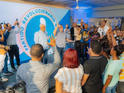 Secretario general y regidor de la Fuerza del Pueblo en Cotuí se juramenta en el PRM