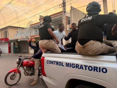 DGM y cuerpos de seguridad detienen 1,063 extranjeros indocumentados el lunes; Migración deporta 990 hacia Haití