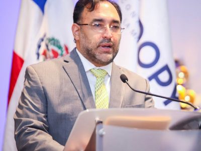 Del Asistencialismo a la Movilidad Productiva Propuesta Estratégica para META RD 2036