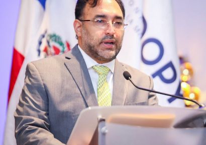 Del Asistencialismo a la Movilidad Productiva Propuesta Estratégica para META RD 2036