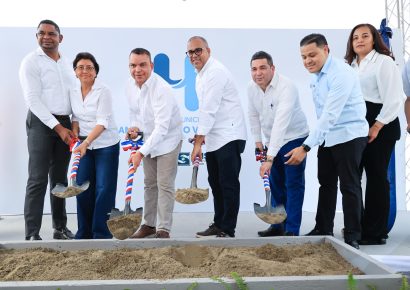 SNS entregó centros remozados en Restauración e inició obras en hospital de Loma de Cabrera
