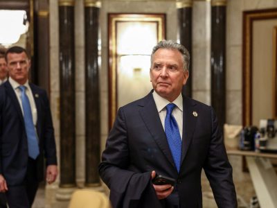 EE. UU. e Irán inician conversaciones en Suiza para intentar frenar la crisis nuclear
