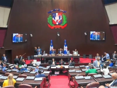 Congreso conforma comisión para proyecto económico
