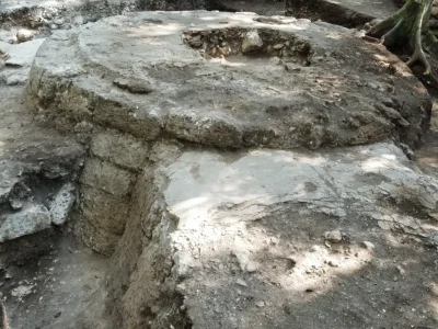 Descubren estructura ritual maya única en El Tigre, Petén
