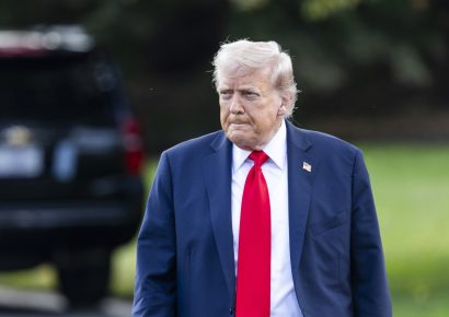 Trump advierte de ataques “con gran dureza” contra Irán esta noche y afirma que podría tomar el país “mañana mismo”