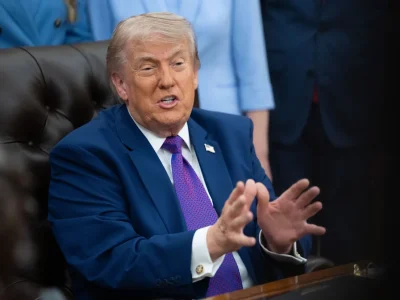 Trump felicita a Steve Hilton por liderar primarias en California