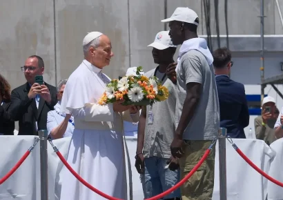 Papa León XIV llama a una migración digna con integración, respeto a las leyes y convivencia social