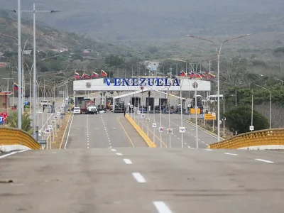 Gobierno venezolano exhorta a no viajar a la frontera con Colombia tras cierre por elecciones