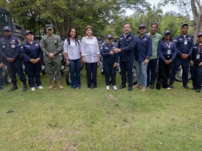Medio Ambiente aumentó salario y equipó a guardaparques con nuevos recursos