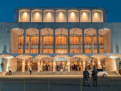 Teatro Nacional acogerá velatorio público de Alex Bueno