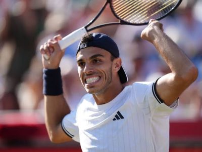Francisco Cerúndolo avanza a semifinales en Queen’s tras eliminar a Arthur Fery