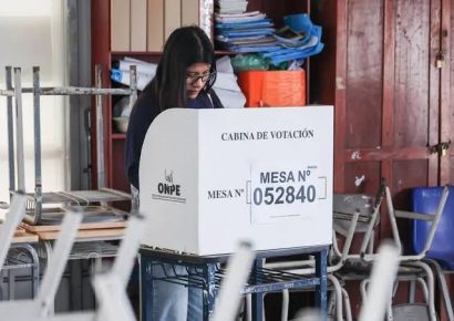 Cancillería rechaza acusaciones de interferencia en voto exterior durante segunda vuelta en Perú