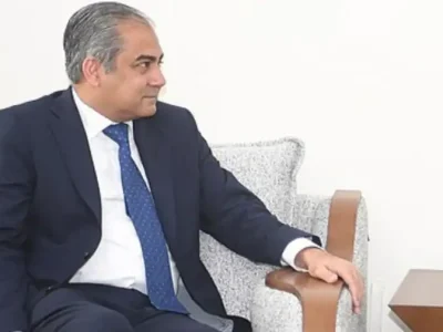 Ministro de Interior de Pakistán viaja a Teherán a entregar un mensaje clave al líder supremo iraní
