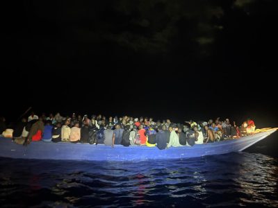 Interceptan embarcación con 240 migrantes haitianos cerca de Islas Turcas y Caicos