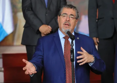 Guatemala duplicará tropas en Haití, anuncia Arévalo