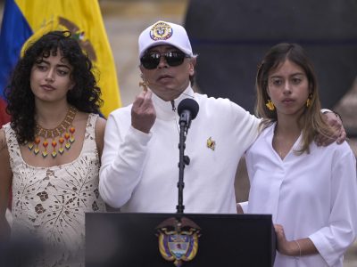 Petro acude a las urnas en segunda vuelta presidencial en Colombia y reafirma la entrega del poder