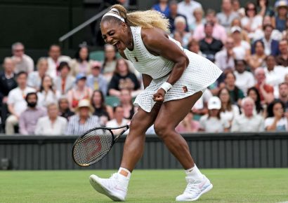 Serena Williams cae en su regreso a Wimbledon