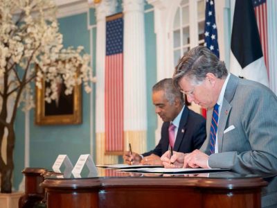 EE.UU. y RD firman memorando para cooperación nuclear
