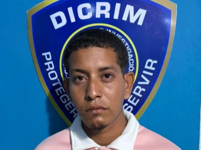 Se entrega a las autoridades hombre acusado de homicidio de su pareja en Higüey