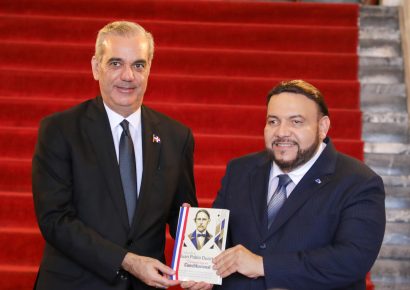 Abinader llama a convertir ideales de Duarte en compromiso ciudadano al conmemorarse 150 aniversario de su fallecimiento