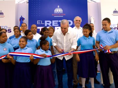 Gobierno entrega 26 nuevas aulas del Liceo Ercilia Pepín en Los Alcarrizos para beneficiar a 960 estudiantes