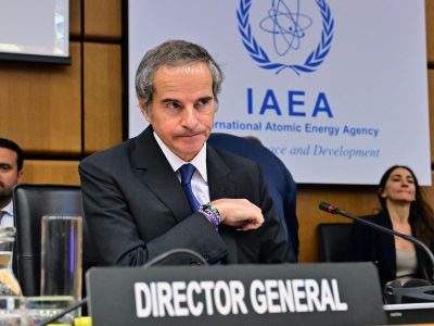 OIEA pide contención tras ataque a planta nuclear en construcción en Irán