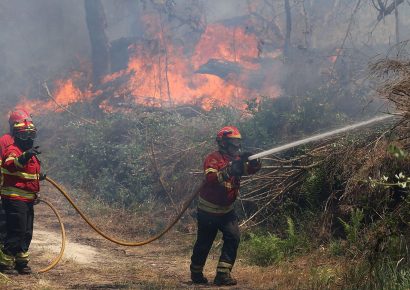 Portugal refuerza combate al incendio de Vouzela con ayuda internacional