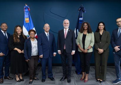 Superintendencia de Bancos presenta archivo histórico sobre la evolución del sistema financiero dominicano