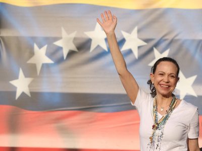 Estados Unidos afirma que no impedirá el regreso de María Corina Machado a Venezuela